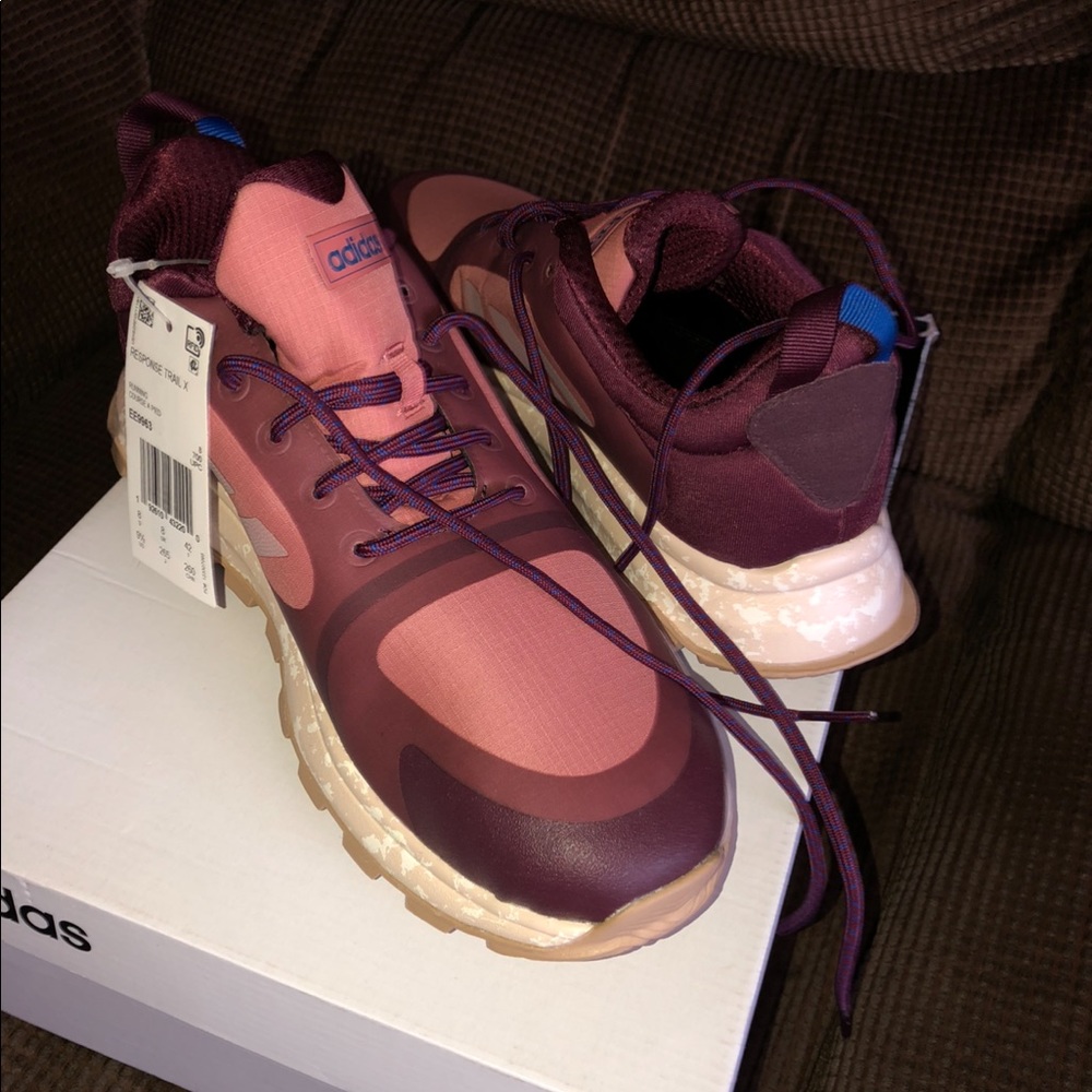 Adidas Sneakers